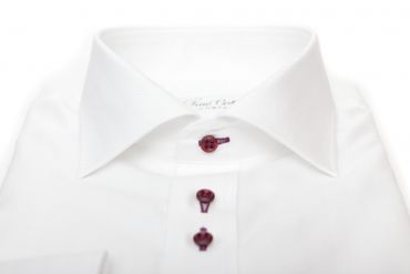 Maßhemd Windsor - rote Knöpfe
